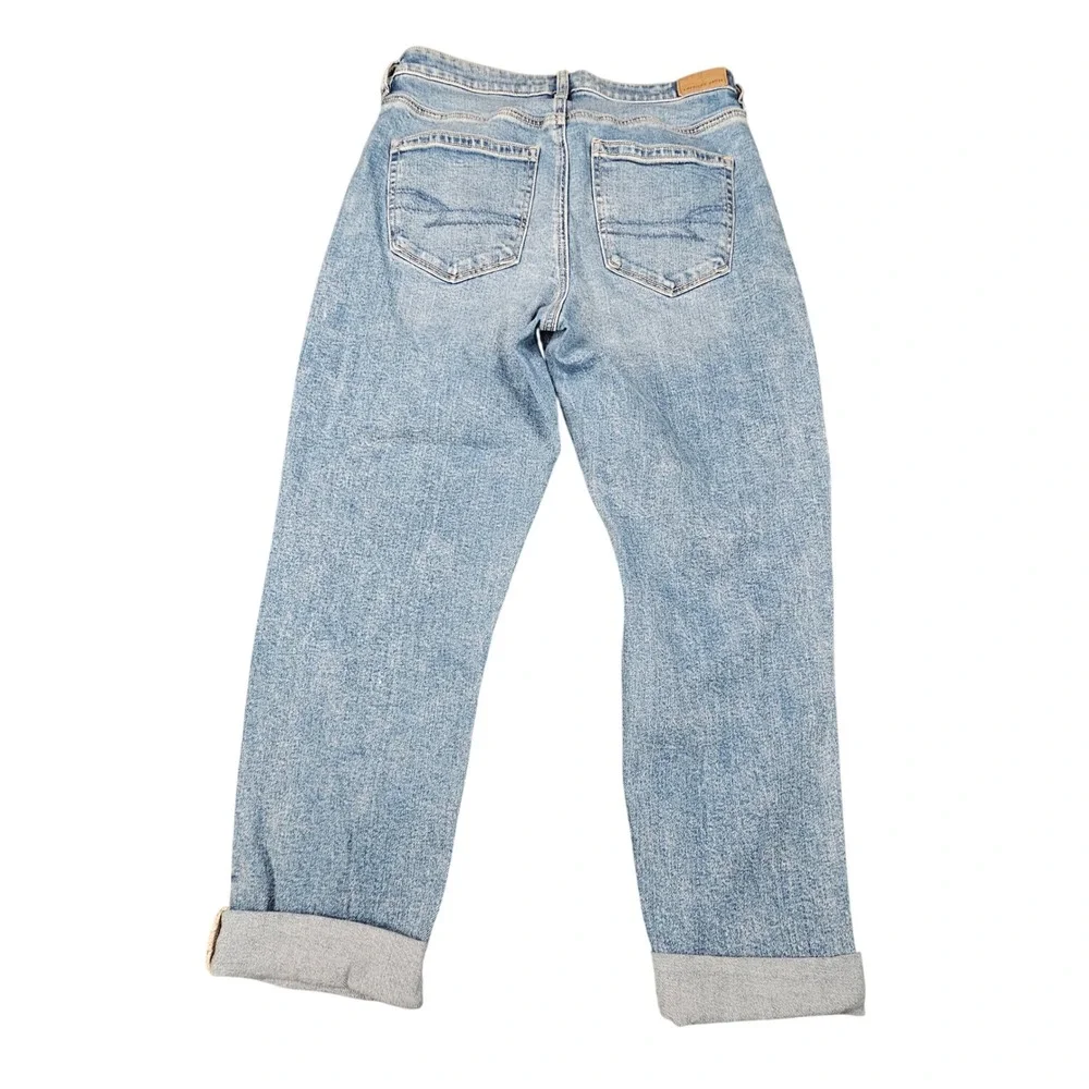 American Eagle Strigid Mom Jeans Womens 6 Short Distressed Ripped Crop Denim